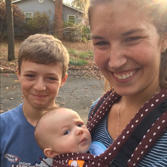 Meet your Posher, Sara - Picture 1 of 1